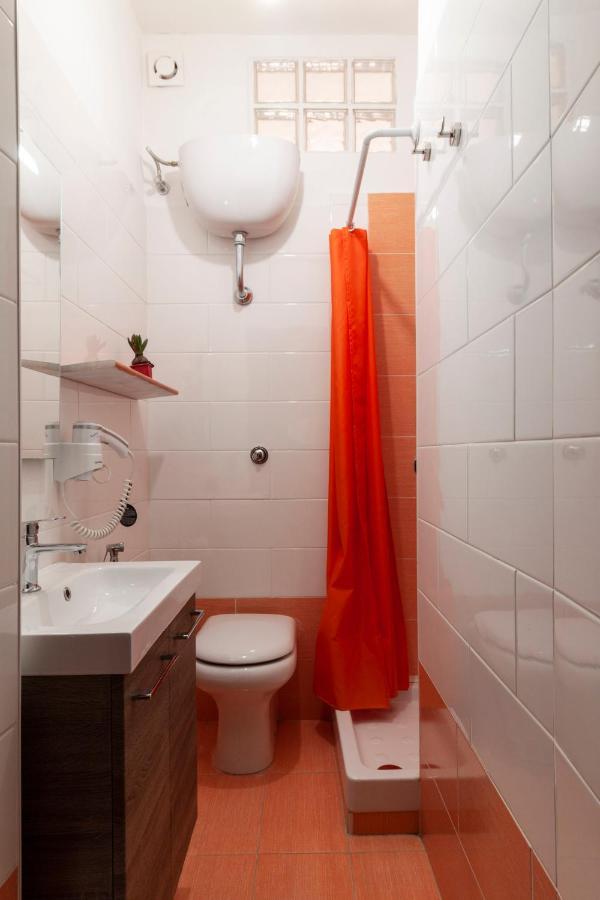 Bnb Etnuvio, Double Rooms In 那不勒斯 外观 照片